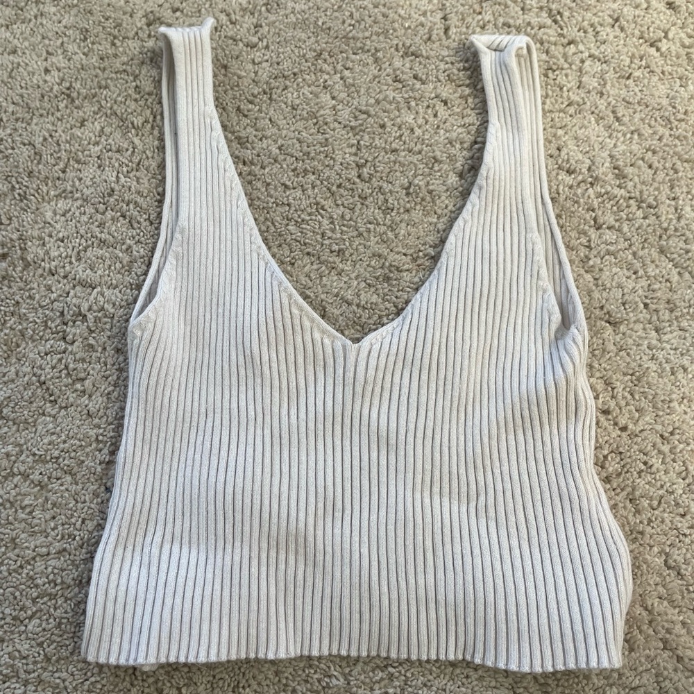 White ribbed crop top